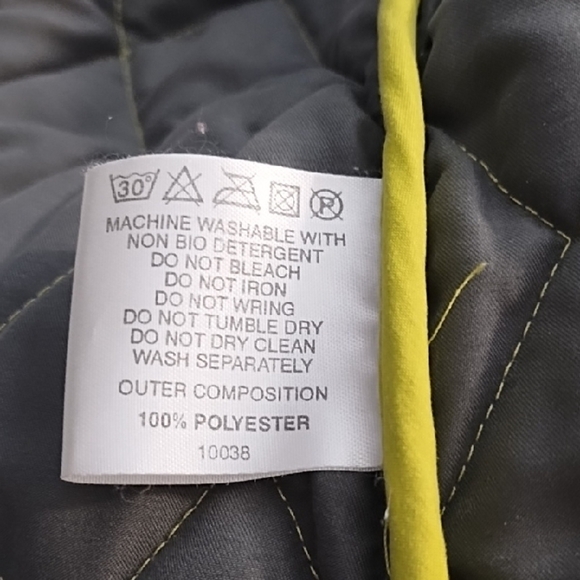 Vibrant Soft Sueded Fabric Yellow Green Quilted Vest Sip Pockets Dble Zip - Picture 11 of 13